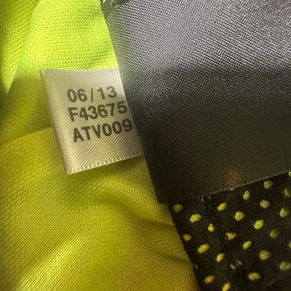 Adidas Black and Yellow Sweatpants with Bold Stripes - Picture 8 of 8